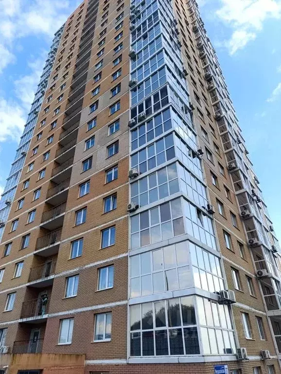 Студия Приморский край, Владивосток ул. Феодосийская, 37 (40.0 м) - Фото 1
