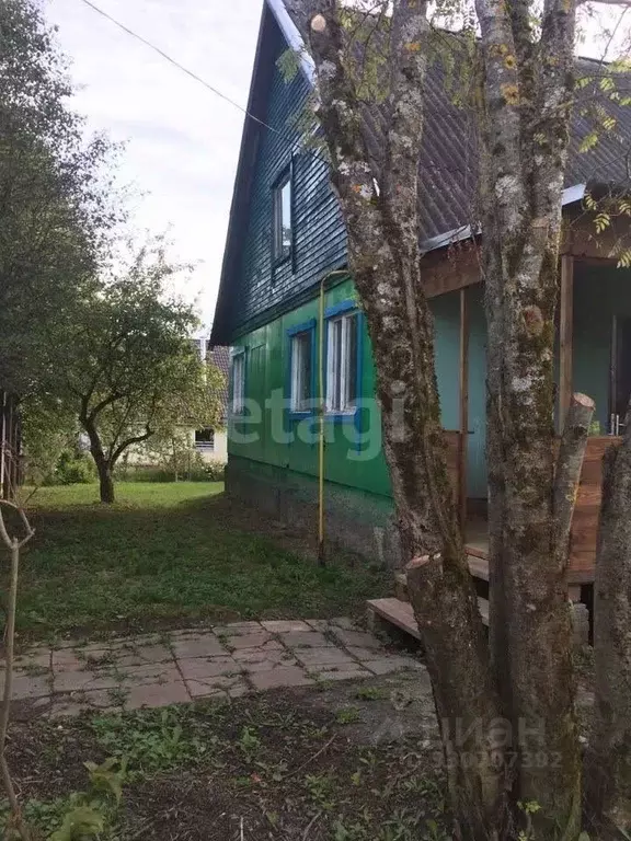 Дом в Калужская область, с. Износки  (100 м) - Фото 1