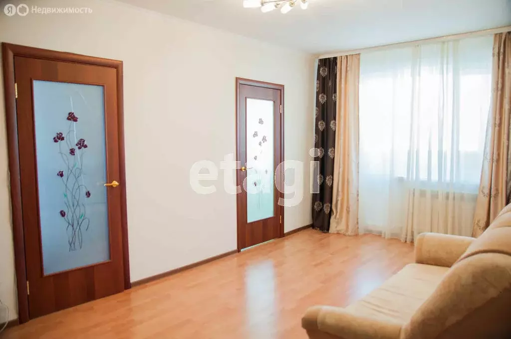 2-комнатная квартира: Тобольск, 8-й микрорайон, 20 (47 м) - Фото 2