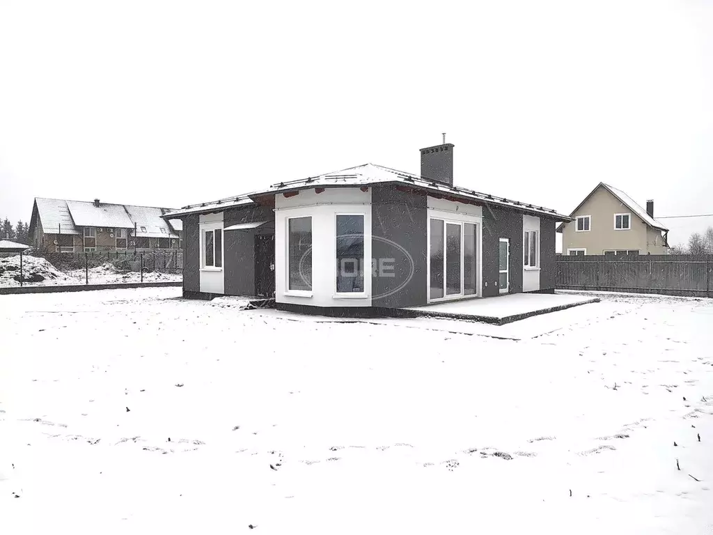 Дом в Калининградская область, Гурьевский муниципальный округ, пос. ... - Фото 1