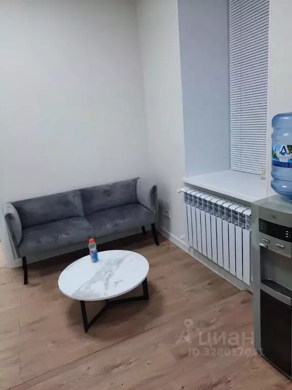 Офис в Саратовская область, Саратов ул. Имени Н.В. Гоголя, 34 (27 м) - Фото 2