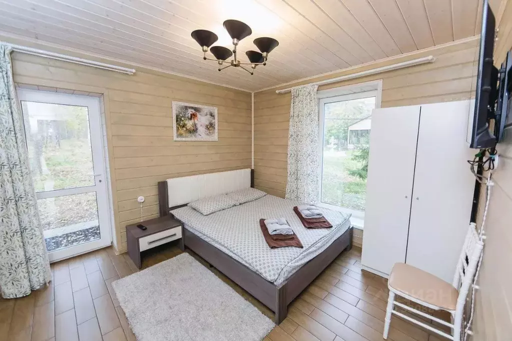 Дом в Ленинградская область, Выборгский район, Рощинское городское ... - Фото 2