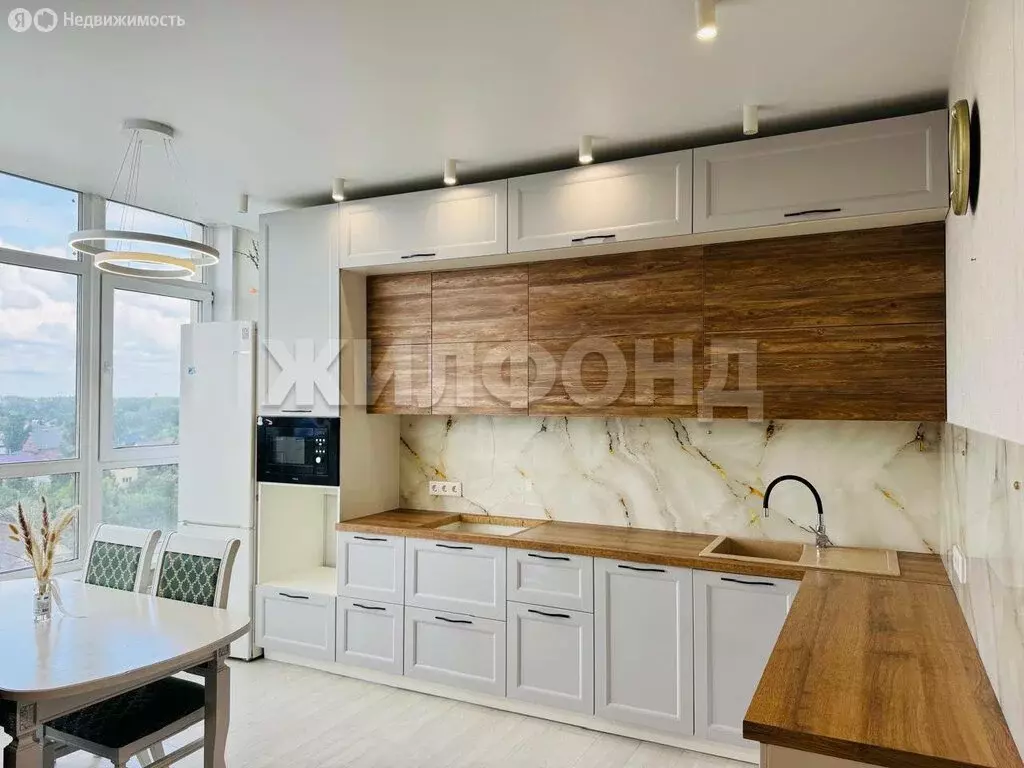 3-комнатная квартира: Кемерово, улица Дружбы, 30 (60 м) - Фото 1