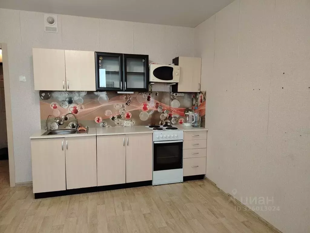 Студия Челябинская область, Челябинск ул. Маршала Чуйкова, 11 (45.0 м) - Фото 1