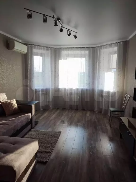 1-к. квартира, 46 м, 1/7 эт. - Фото 0