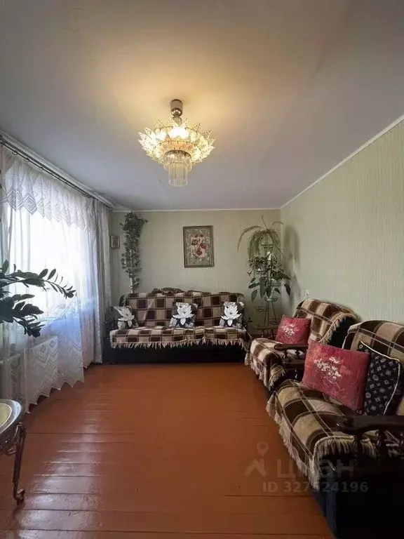 5-к кв. Ленинградская область, Волхов ул. Фрунзе, 7 (123.0 м) - Фото 1