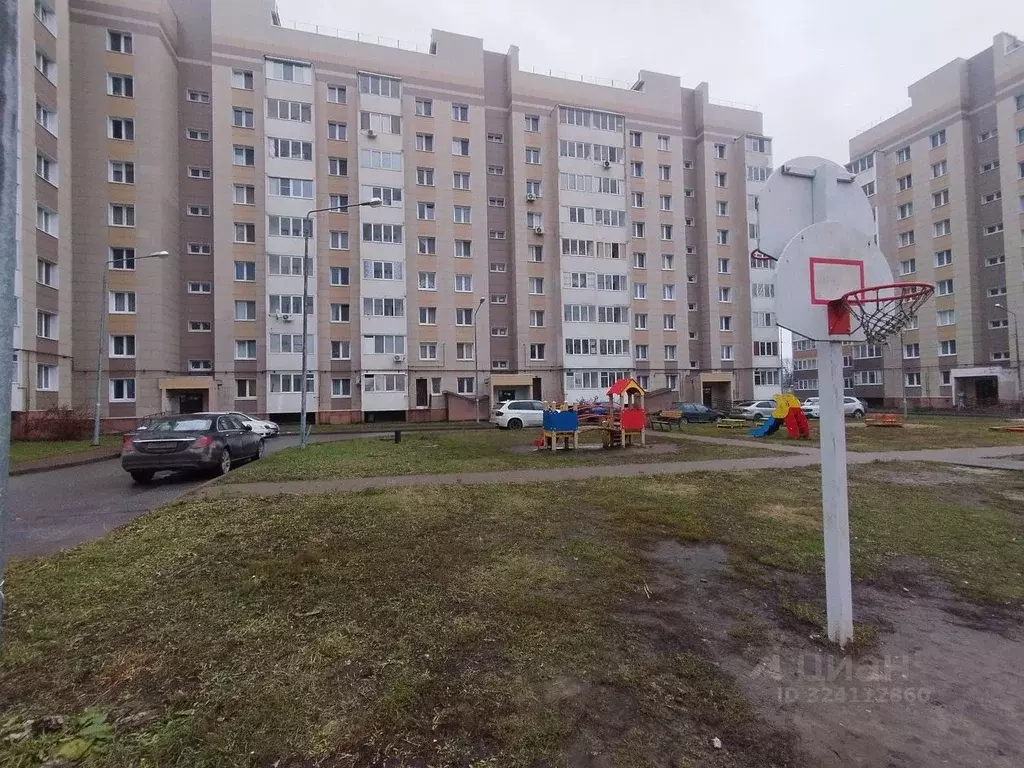 3-к кв. Татарстан, Казань Привокзальная ул., 50 (80.0 м) - Фото 1