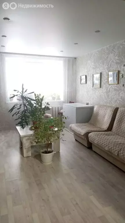 4-комнатная квартира: Оса, улица Максима Горького, 88 (76.9 м) - Фото 1