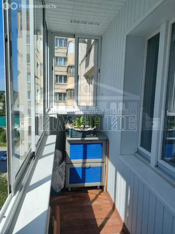 2-комнатная квартира: Ревда, улица Ярославского, 6 (66.6 м) - Фото 0