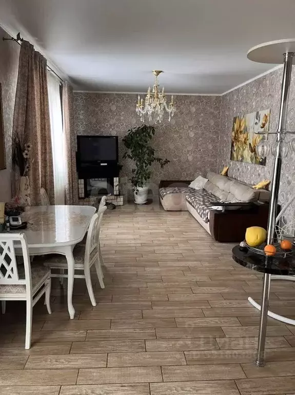 Дом в Воронежская область, Лиски ул. Изумрудная, 37 (156 м) - Фото 2