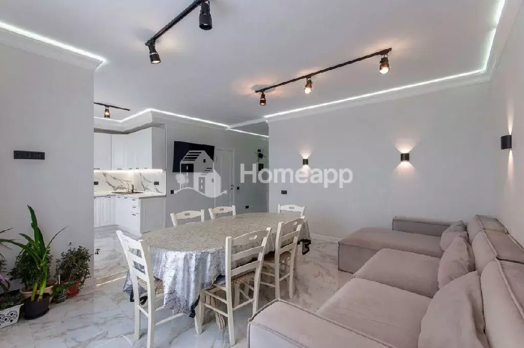 Продается 2-комнатная квартира - Фото 1