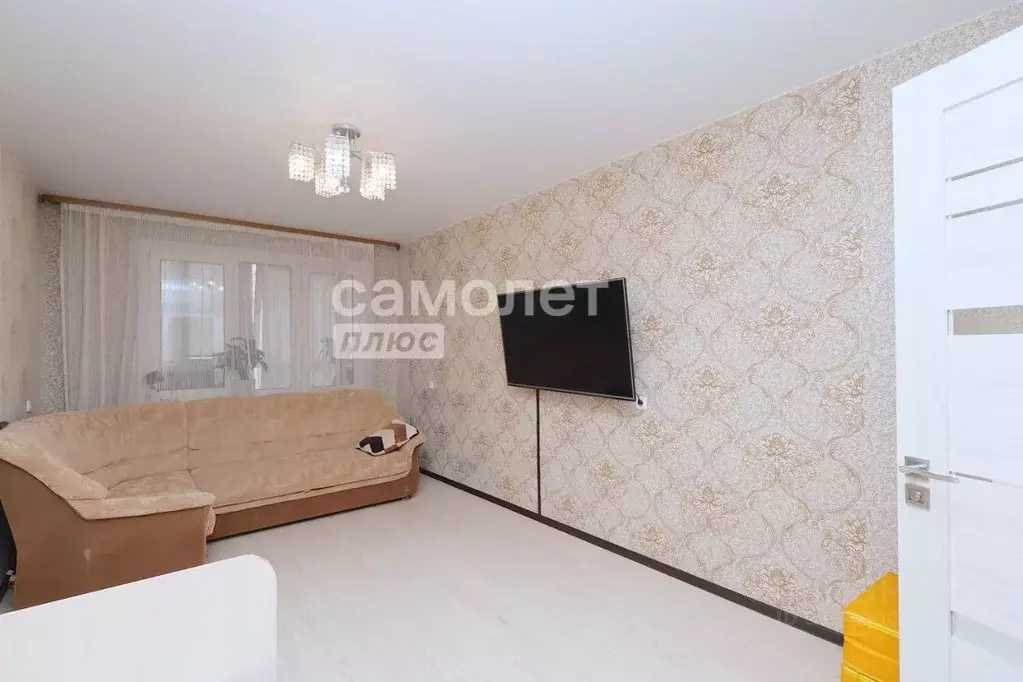 2-к кв. Кемеровская область, Кемерово ул. Серебряный Бор, 21 (60.22 м) - Фото 0