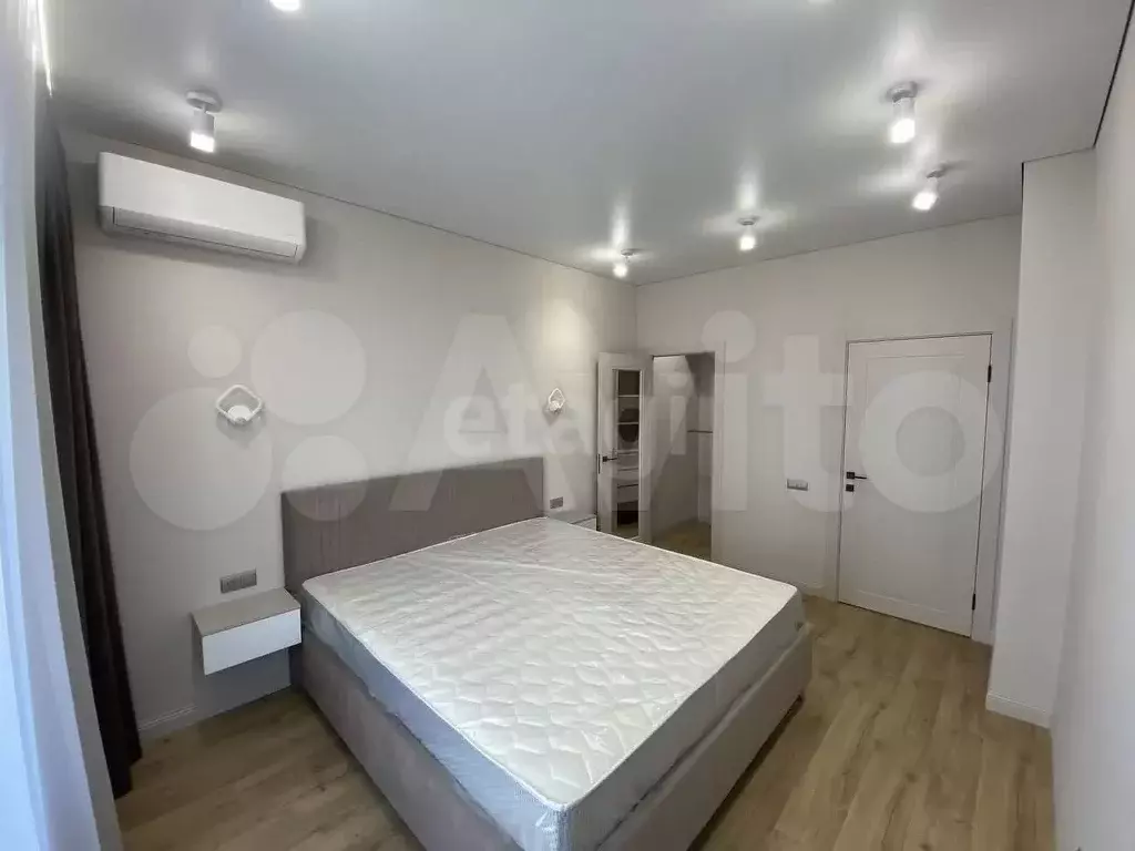 3-к. квартира, 60 м, 1/19 эт. - Фото 0
