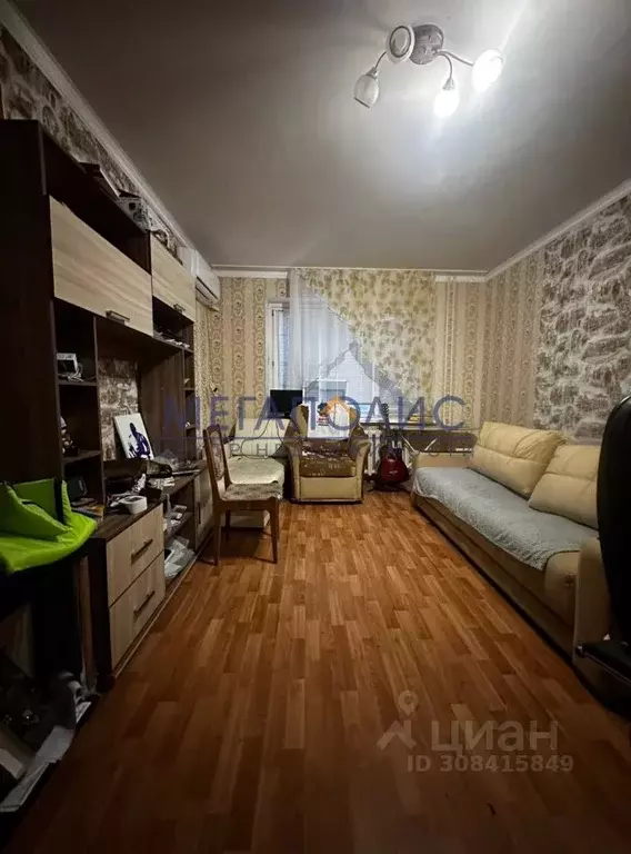 1-к кв. Саратовская область, Балаково ш. Саратовское, 81 (37.1 м) - Фото 1