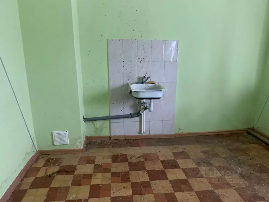 Помещение свободного назначения в Пермский край, Губахинский ... - Фото 2