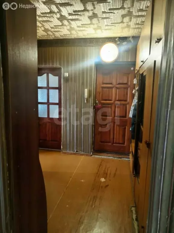 4-комнатная квартира: Нижний Тагил, Тагилстроевская улица, 1 (73.5 м) - Фото 1