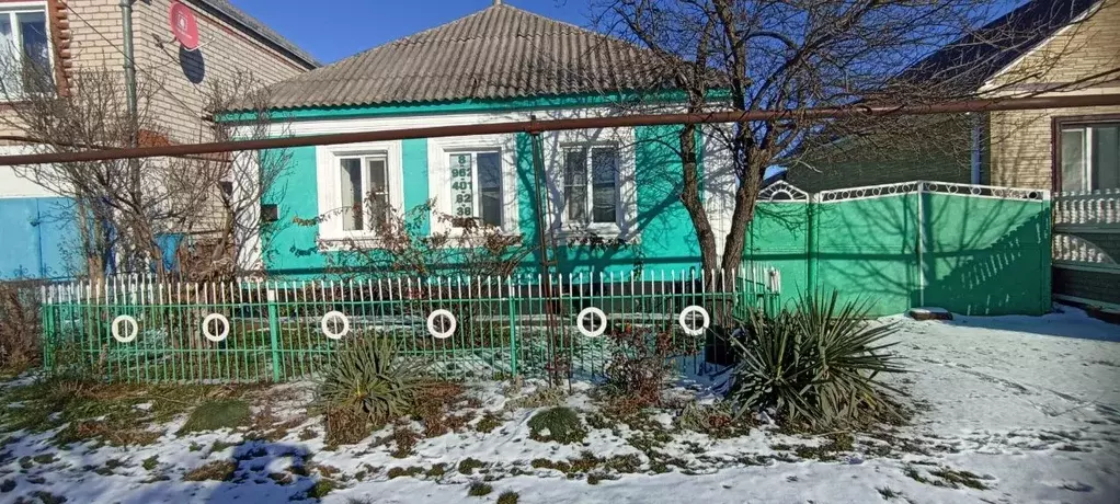 Дом в Ставропольский край, Изобильненский муниципальный округ, с. ... - Фото 1