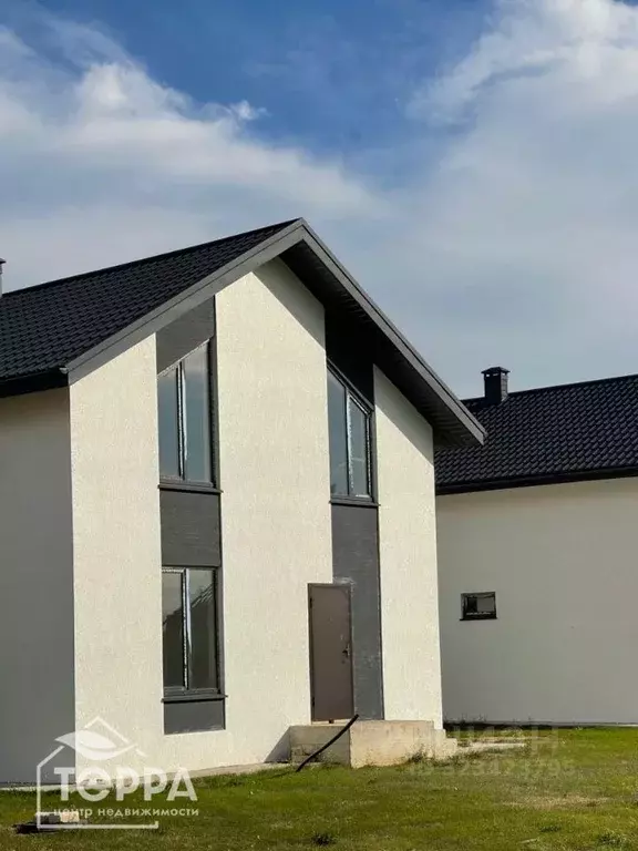 Дом в Крым, Сакский район, с. Уютное ул. Афинская, 2 (133 м) - Фото 1