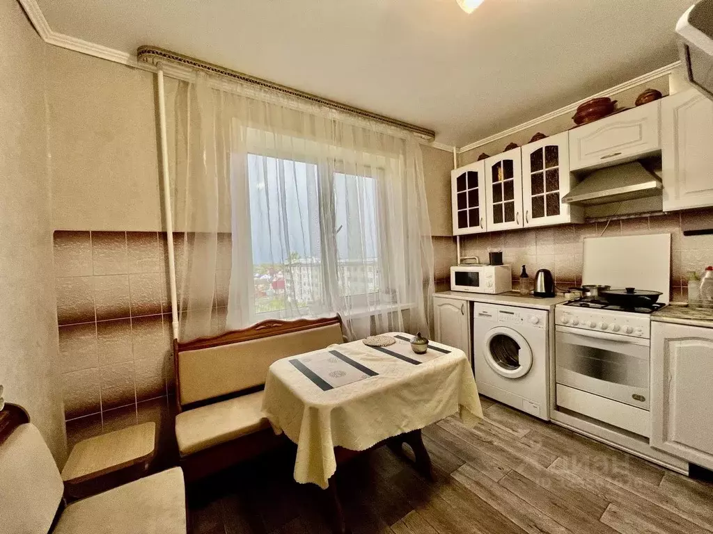 1-к кв. Брянская область, Брянск ул. Молодой Гвардии, 66 (37.0 м) - Фото 1