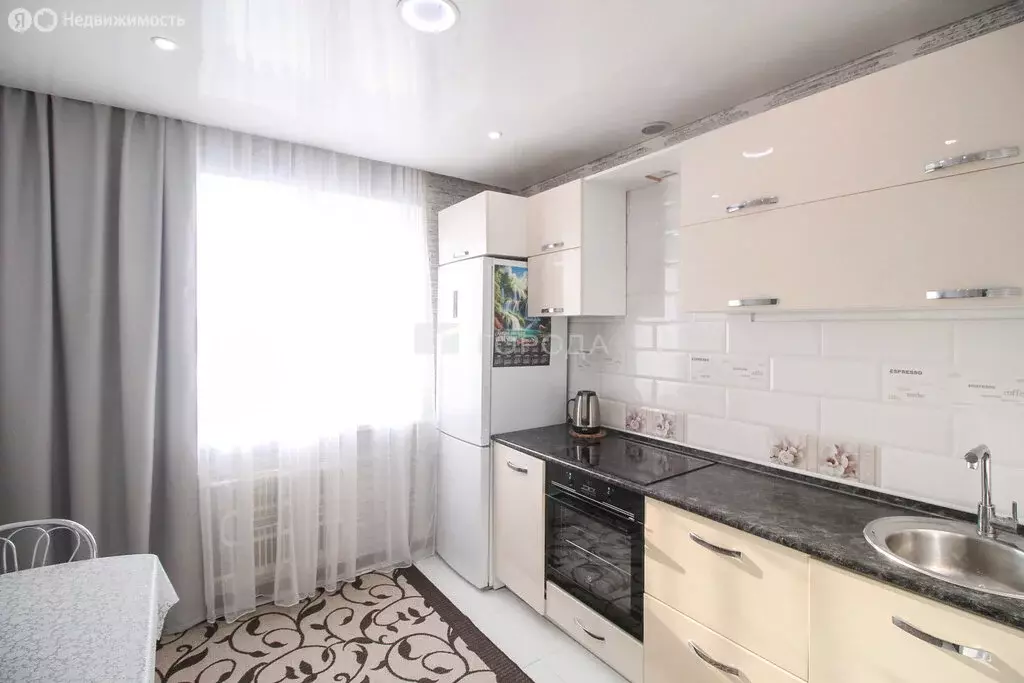 2-комнатная квартира: Барнаул, улица 280-летия Барнаула, 4 (59.3 м) - Фото 1