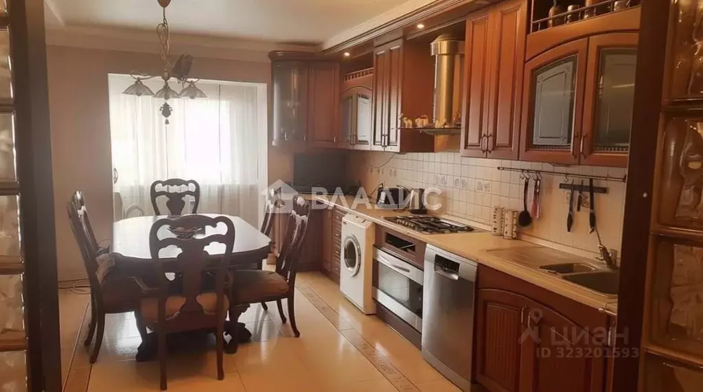 3-к кв. Калининградская область, Светлогорск Подгорная ул., 16 (95.0 ... - Фото 1