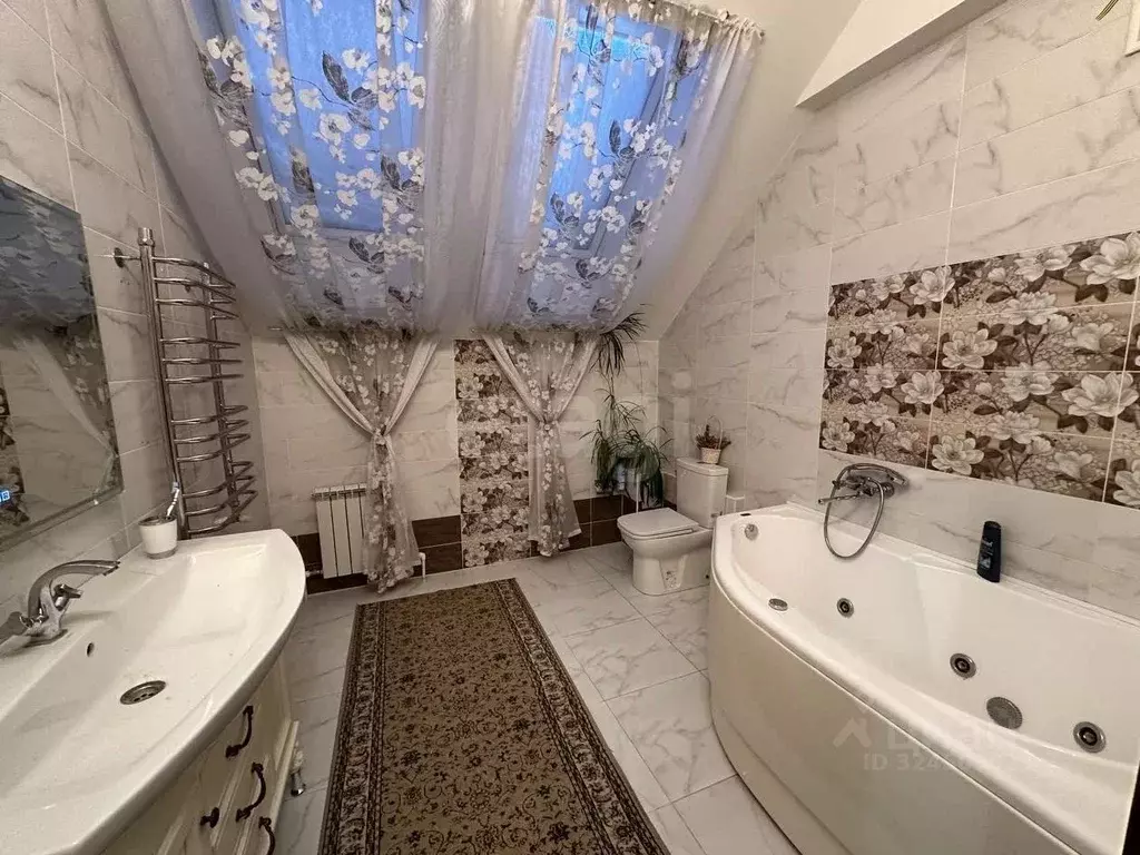 4-к кв. Костромская область, Кострома ул. Борьбы, 37 (170.3 м) - Фото 1