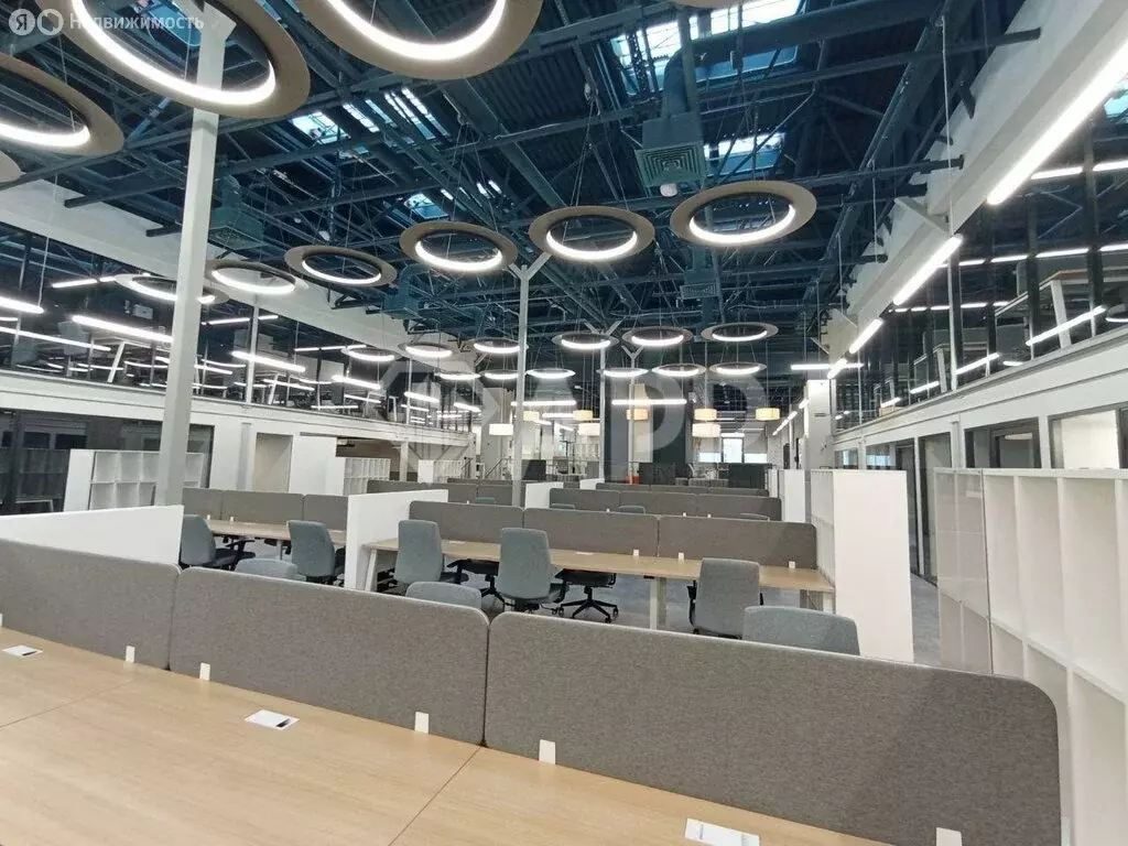 Офис (1175.2 м) - Фото 1