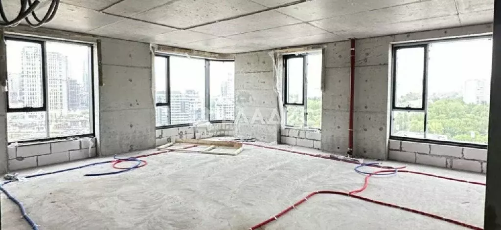 Продается 3-комнатная квартира - Фото 1