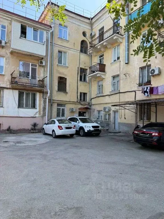 2-к кв. Севастополь ул. Надеждинцев, 5 (64.3 м) - Фото 0