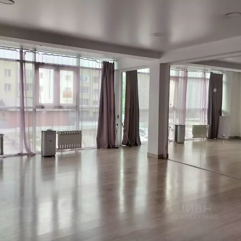 Помещение свободного назначения в Иркутская область, Иркутск ул. ... - Фото 1