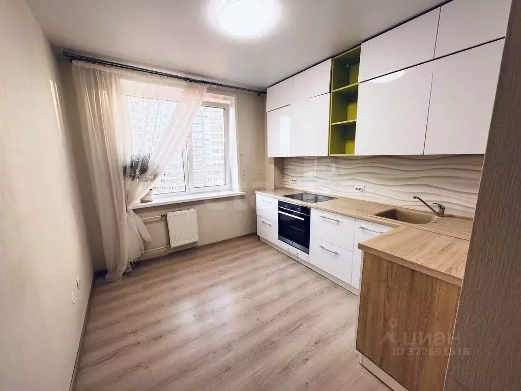 3-к кв. Удмуртия, Ижевск Курортная ул., 8 (65.8 м) - Фото 1