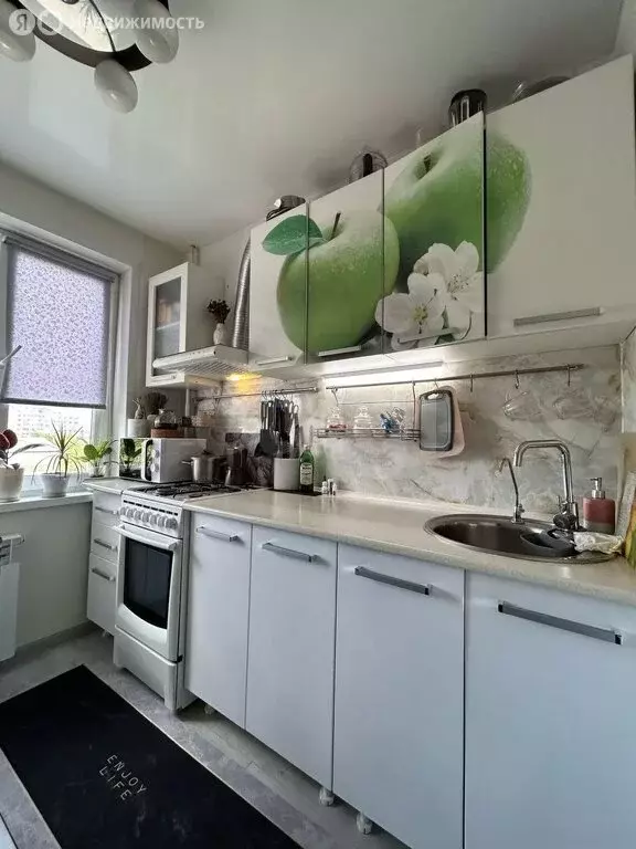 2-комнатная квартира: Усинск, Пионерская улица, 5 (42.9 м) - Фото 0