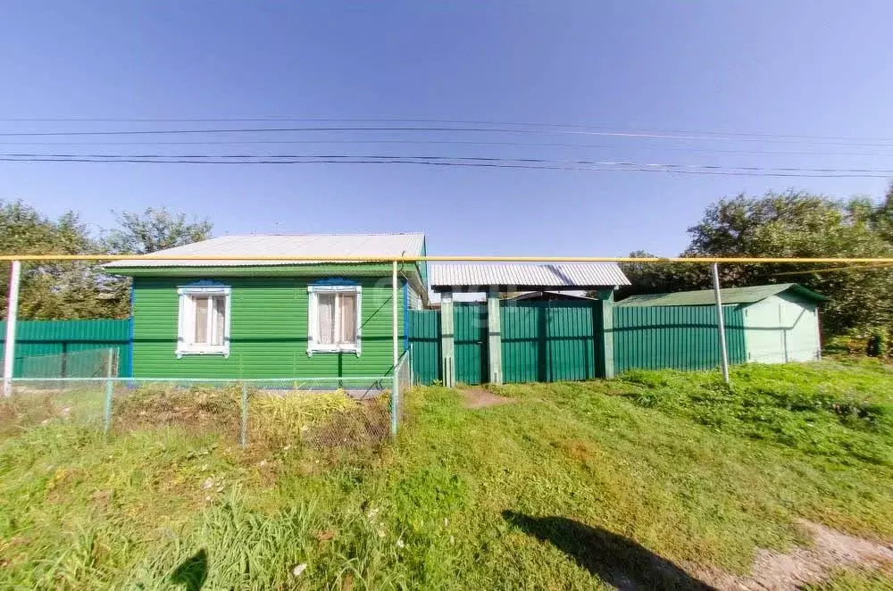 Дом в Курганская область, Шадринский муниципальный округ, с. ... - Фото 1