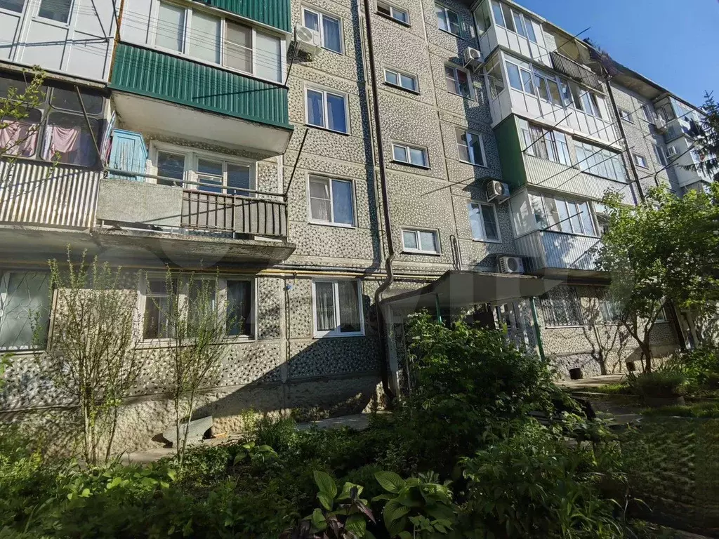 3-к. квартира, 60 м, 1/5 эт. - Фото 0