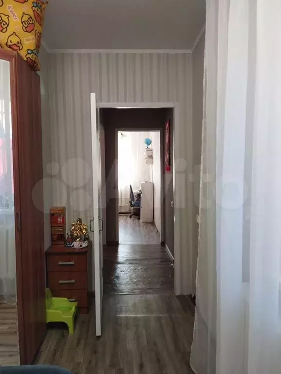 4-к. квартира, 57 м, 1/2 эт. - Фото 1