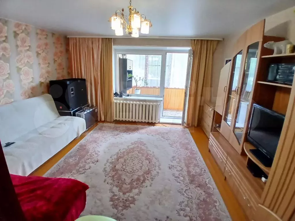 3-к. квартира, 64 м, 1/2 эт. - Фото 0