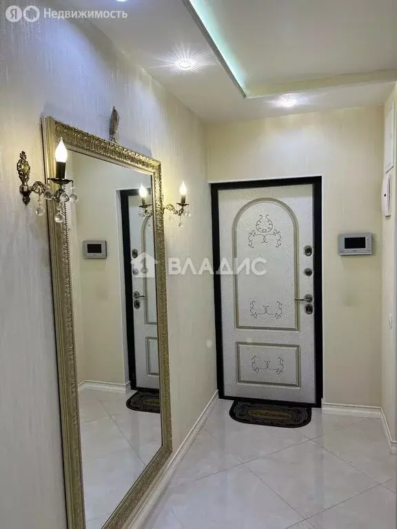 2-комнатная квартира: Октябрьский, улица Ленина, 25 (63 м) - Фото 1