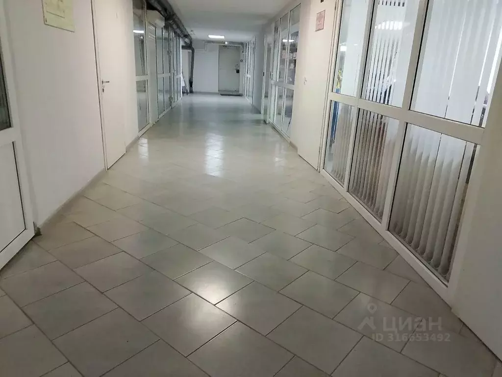 Помещение свободного назначения в Башкортостан, Стерлитамак ул. ... - Фото 1