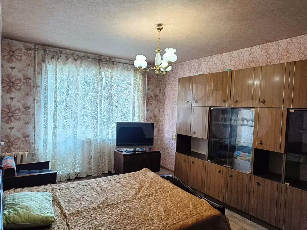 1-к. квартира, 54 м, 3/9 эт. - Фото 0