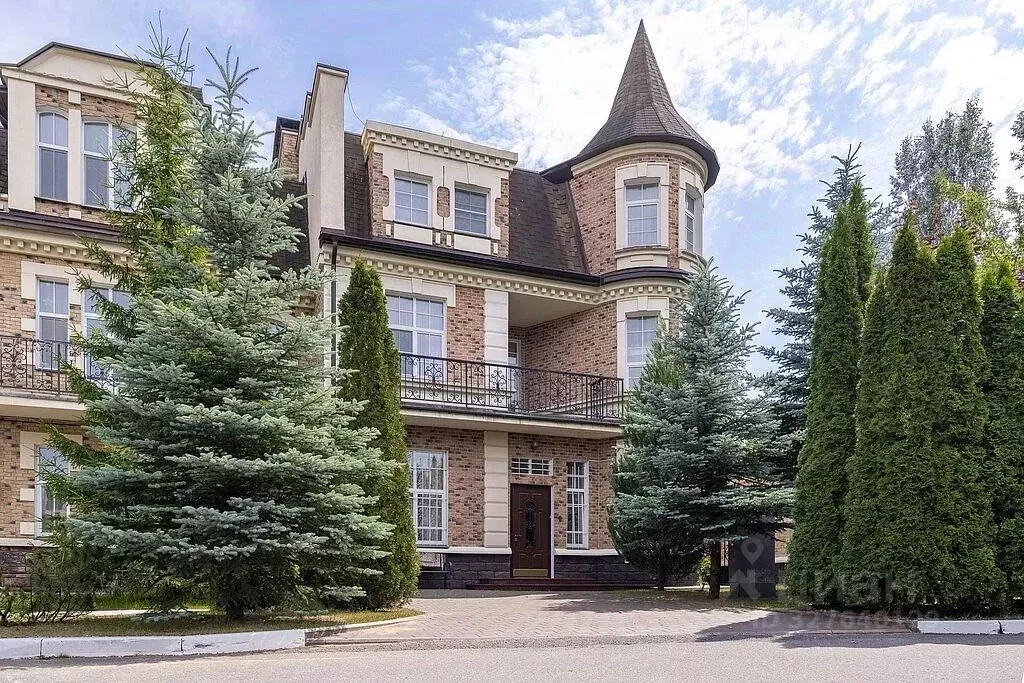 Таунхаус в Московская область, Красногорск городской округ, с. ... - Фото 1