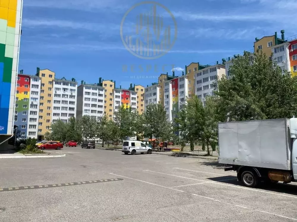3-к. квартира, 90 м, 1/9 эт. - Фото 1