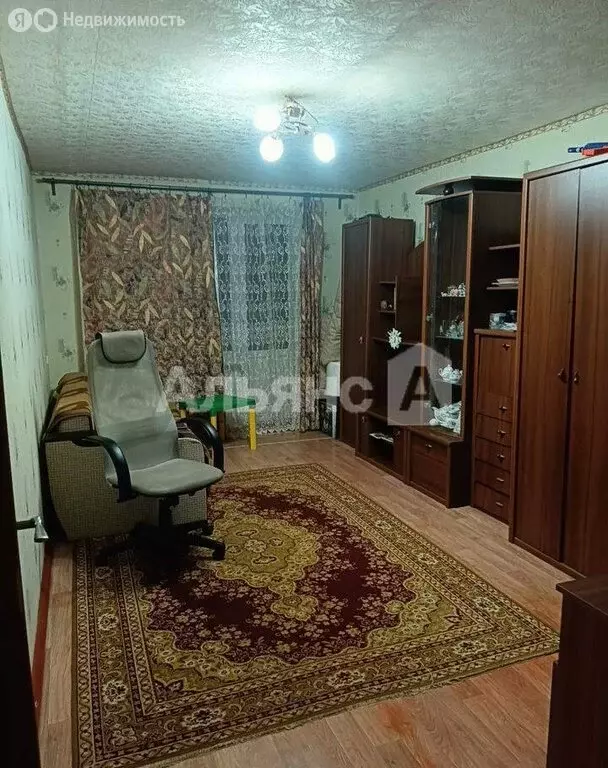 2-комнатная квартира: Шахты, улица Васюты, 70А (56 м) - Фото 1