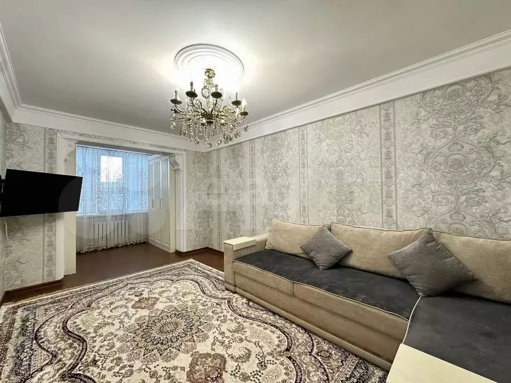 2-к. квартира, 56 м, 4/10 эт. - Фото 1