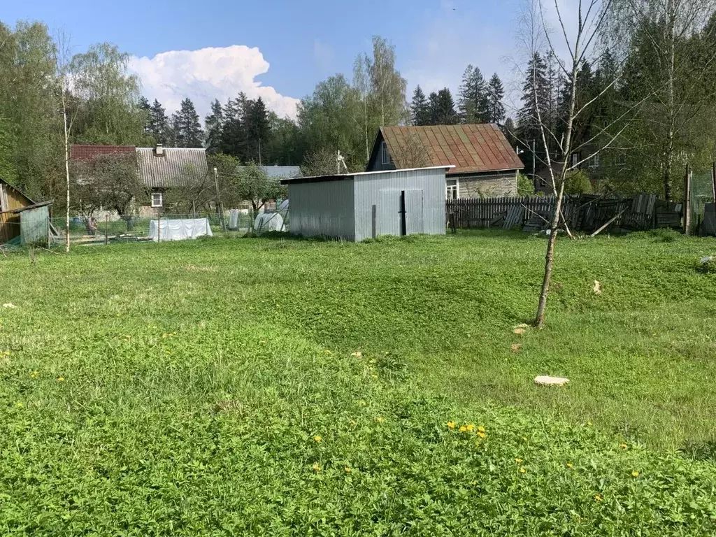 Участок в Ленинградская область, Гатчинский район, Вырица городской ... - Фото 0