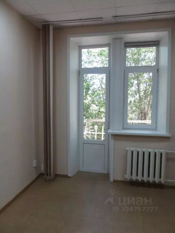 Офис в Астраханская область, Астрахань Бахтемирская ул., 5 (16 м) - Фото 1