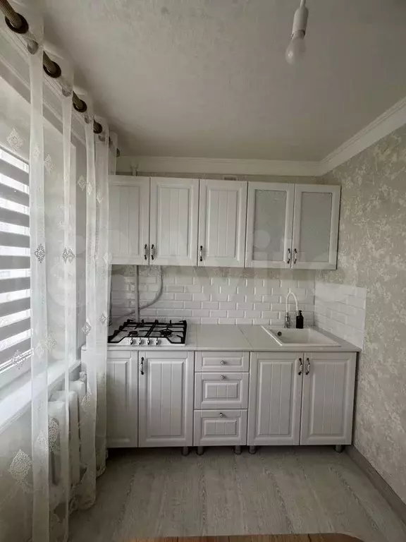 1-к. квартира, 38 м, 2/5 эт. - Фото 1