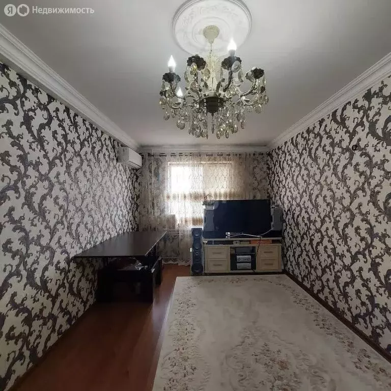 2-комнатная квартира: Каспийск, улица Хизроева, 20А (52.2 м) - Фото 1