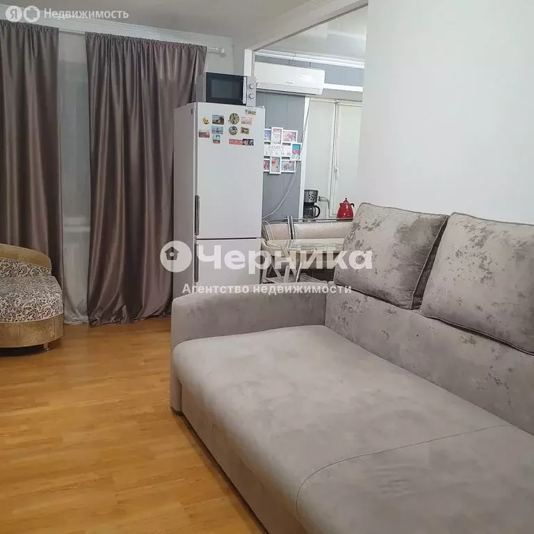 2-комнатная квартира: Каменск-Шахтинский, Коммунистический переулок, ... - Фото 1