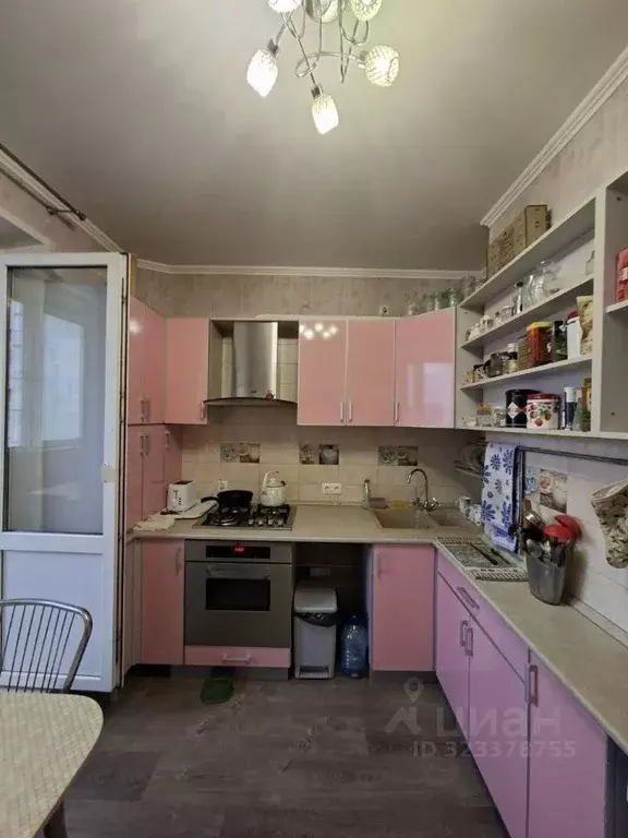 3-к кв. Белгородская область, Белгород ул. Есенина, 56 (68.3 м) - Фото 1