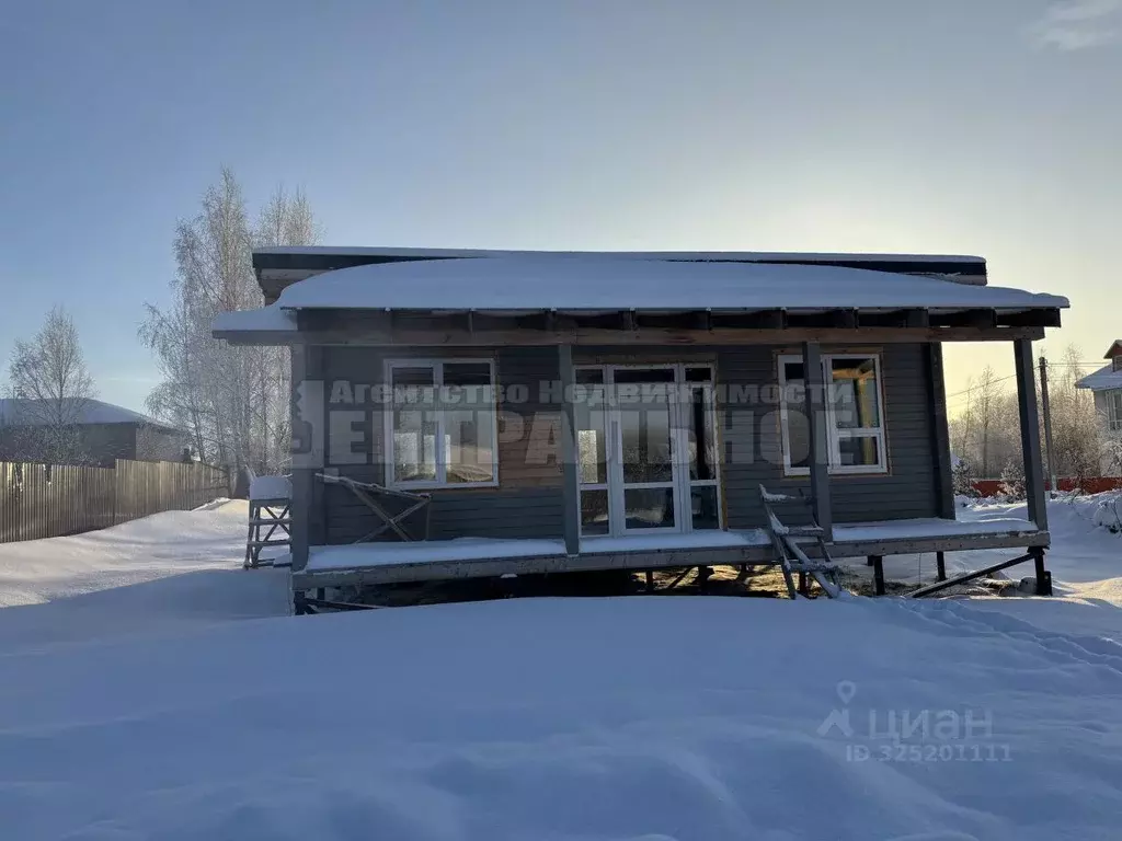 Дом в Смоленская область, Смоленский муниципальный округ, д. Станички ... - Фото 1